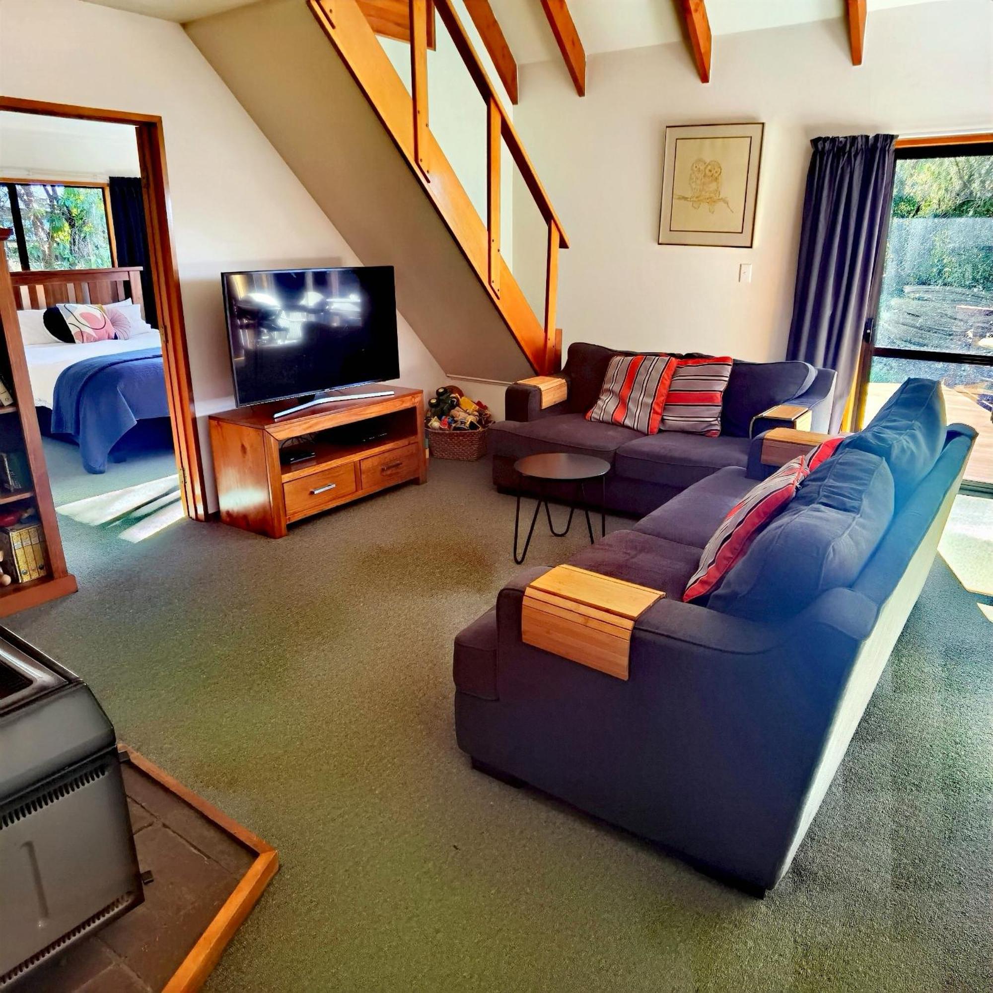 The Lancewoods Villa Te Anau Exteriör bild