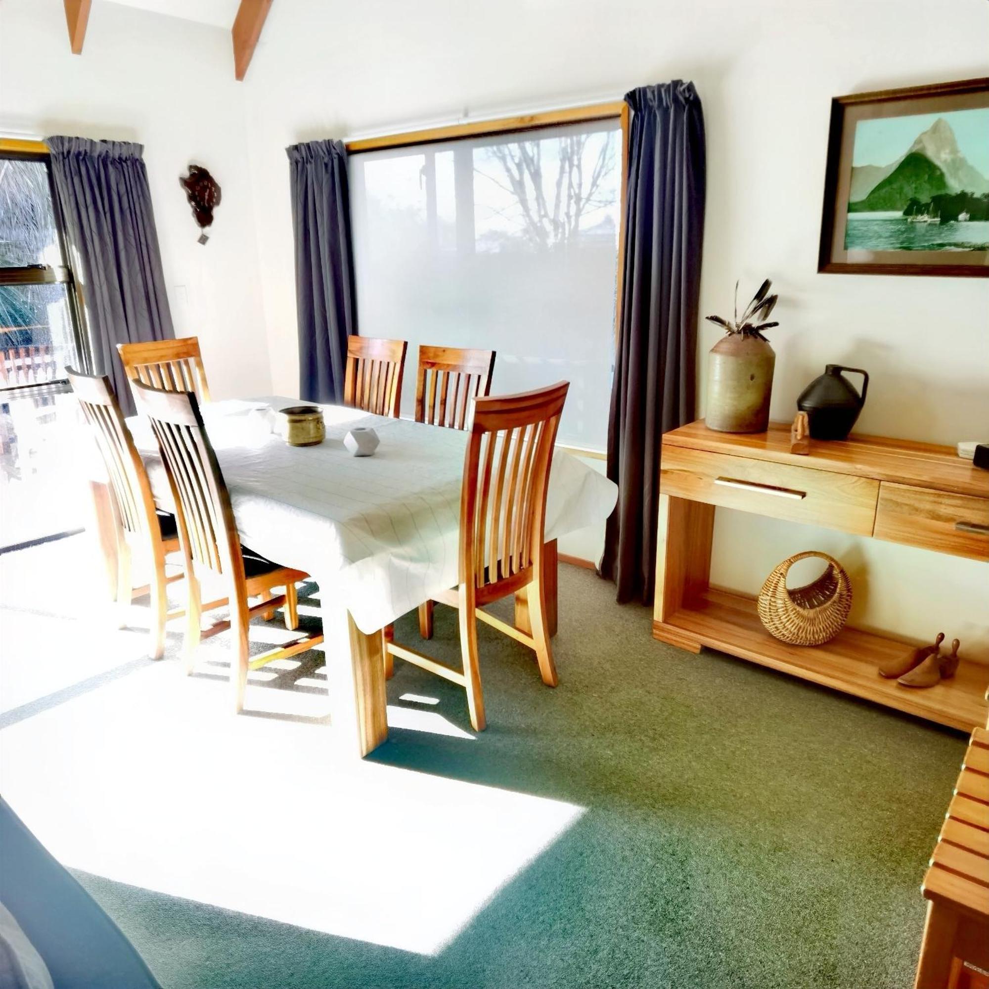 The Lancewoods Villa Te Anau Exteriör bild