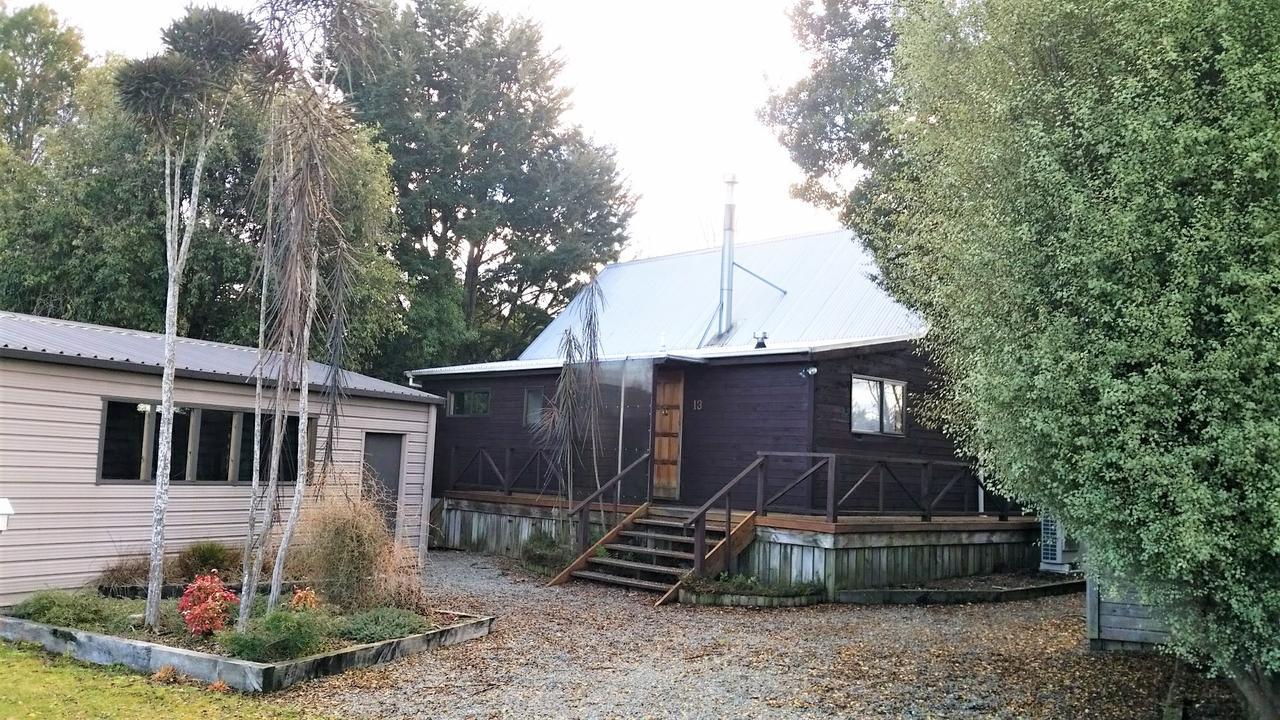 The Lancewoods Villa Te Anau Exteriör bild